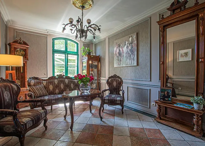 Srebrny Dzwon Hotell Kadyny